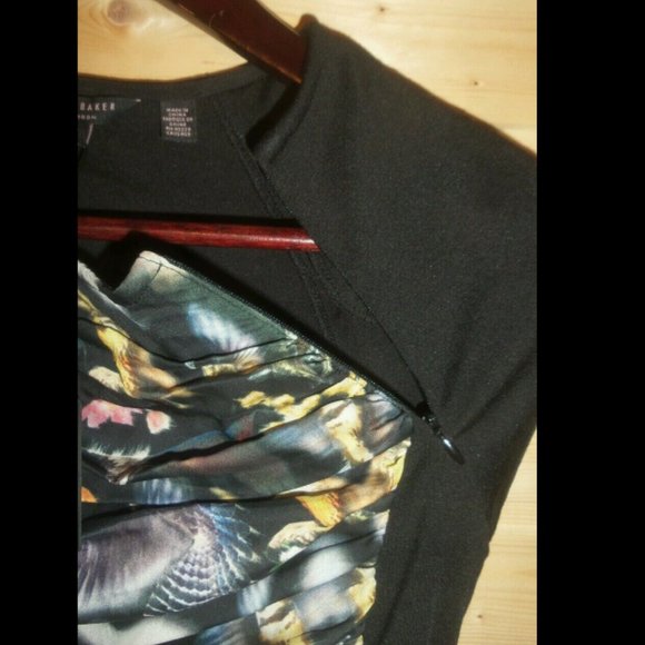 Ted Baker Black Tobelle Printed Ruched Detail Dress size 3 *PLZ READ* - Picture 2 of 16